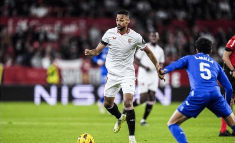 开云下载-塞维利亚大胜出局！纳瓦斯失望离场，表现亮眼